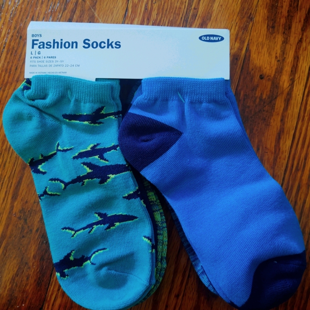 Old Navy 6pk blues, greens, ankle socks
